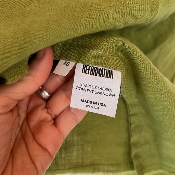 Reformation π cute green top XS - Picture 2 of 5
